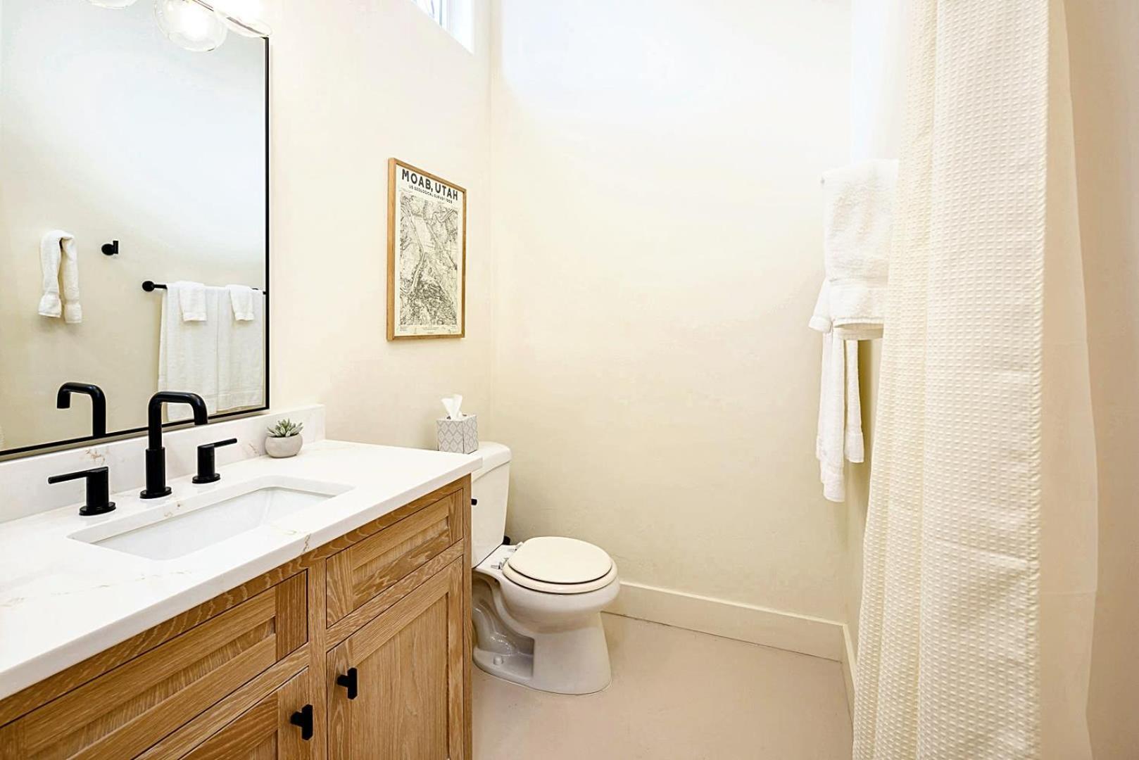 Downtown Kokopelli West 6 - Newly Remodeled Stylish Studio Moab Luaran gambar