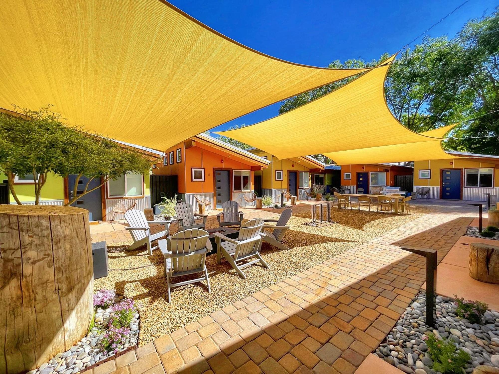 Downtown Kokopelli West 6 - Newly Remodeled Stylish Studio Moab Luaran gambar